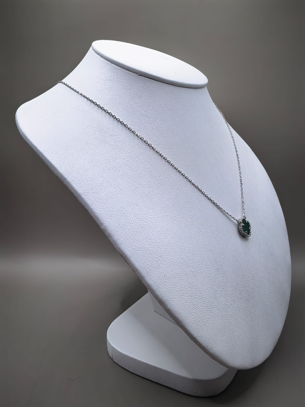 Gargantilla Van Cleef Piedra Verde