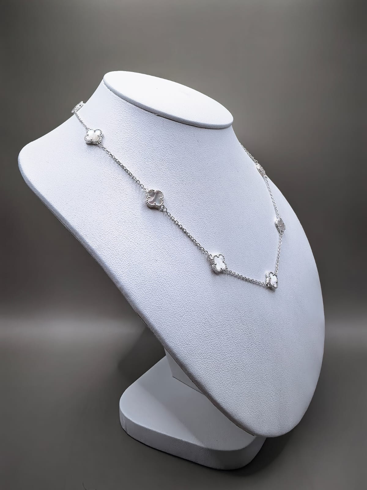 Gargantilla Van Cleef color Blanco