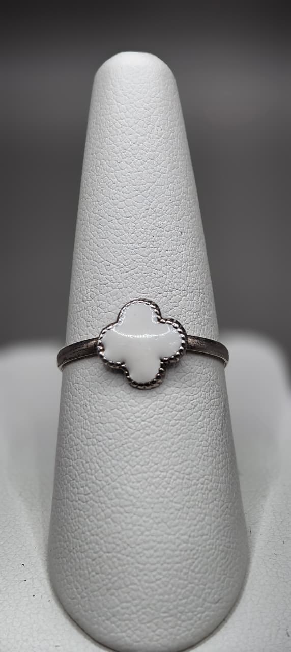 Escencial VanCleef Blanco