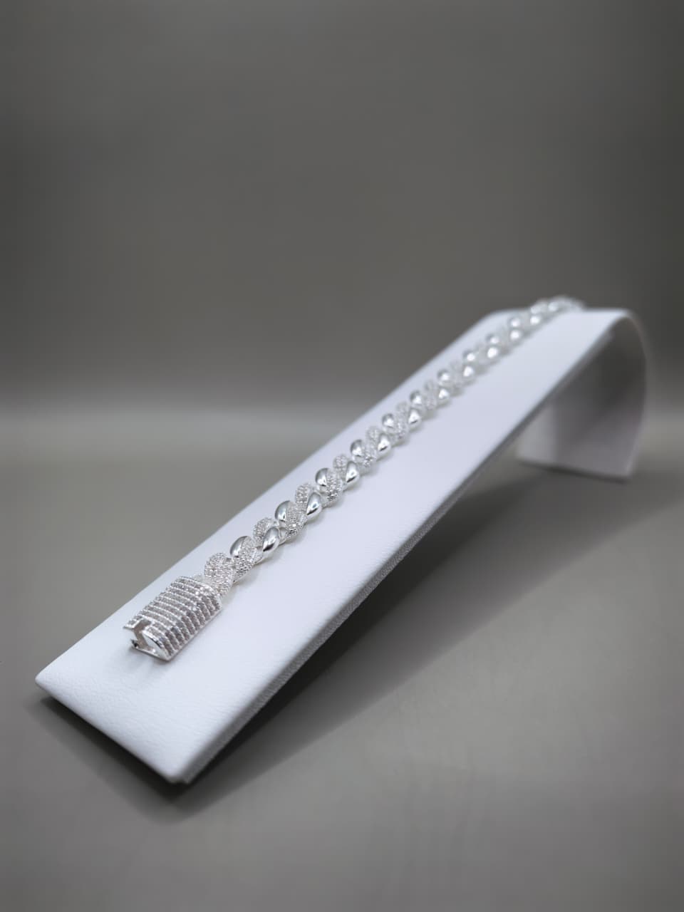 Pulsera Monaco tipo Cubana