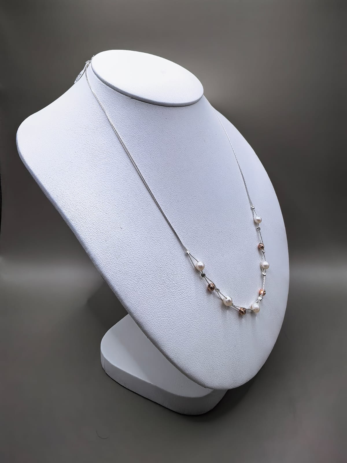 Gargantilla de Perlas y Esferas de Plata Rosa