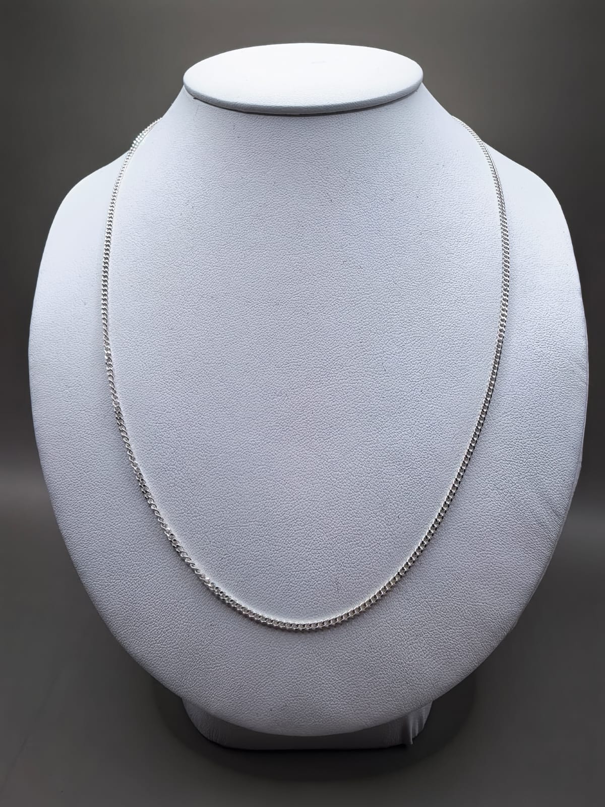 Cadena Tejido estilo Cubana Delgada