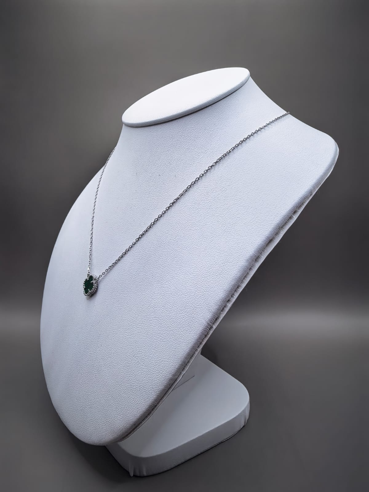 Gargantilla Van Cleef Piedra Verde