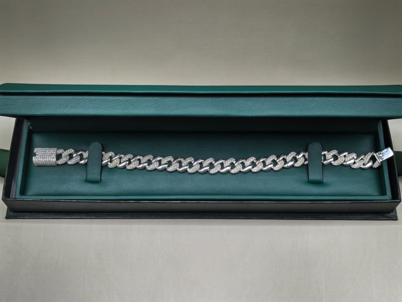 Pulsera Monaco tipo Cubana