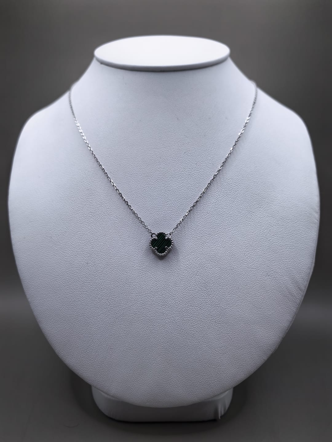 Gargantilla Van Cleef Piedra Verde