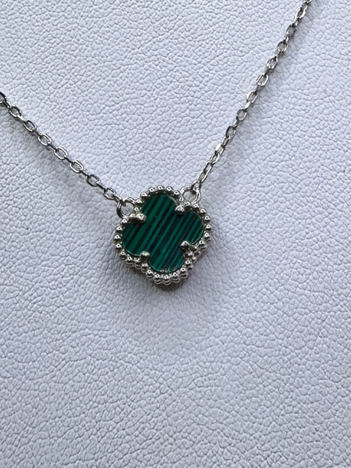 Gargantilla Van Cleef Piedra Verde