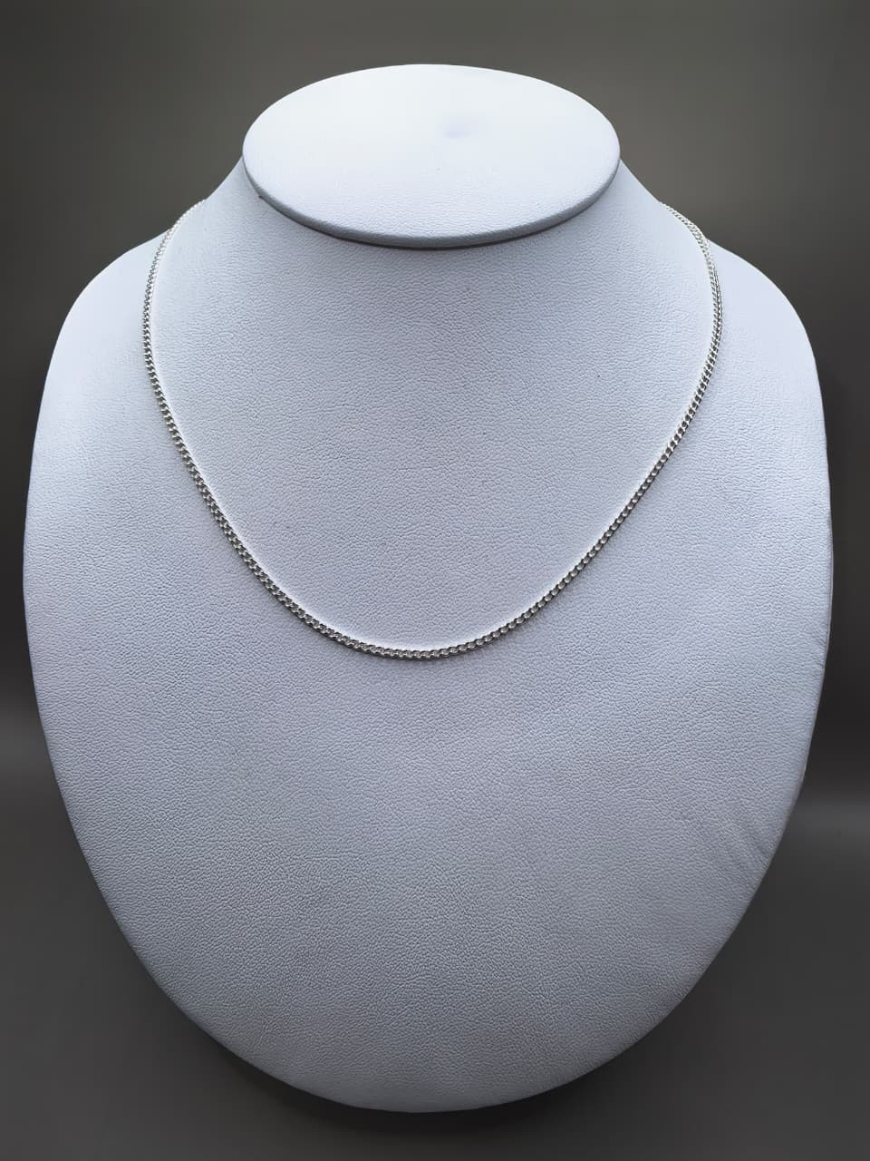 Cadena Tejido estilo Cubana Delgada