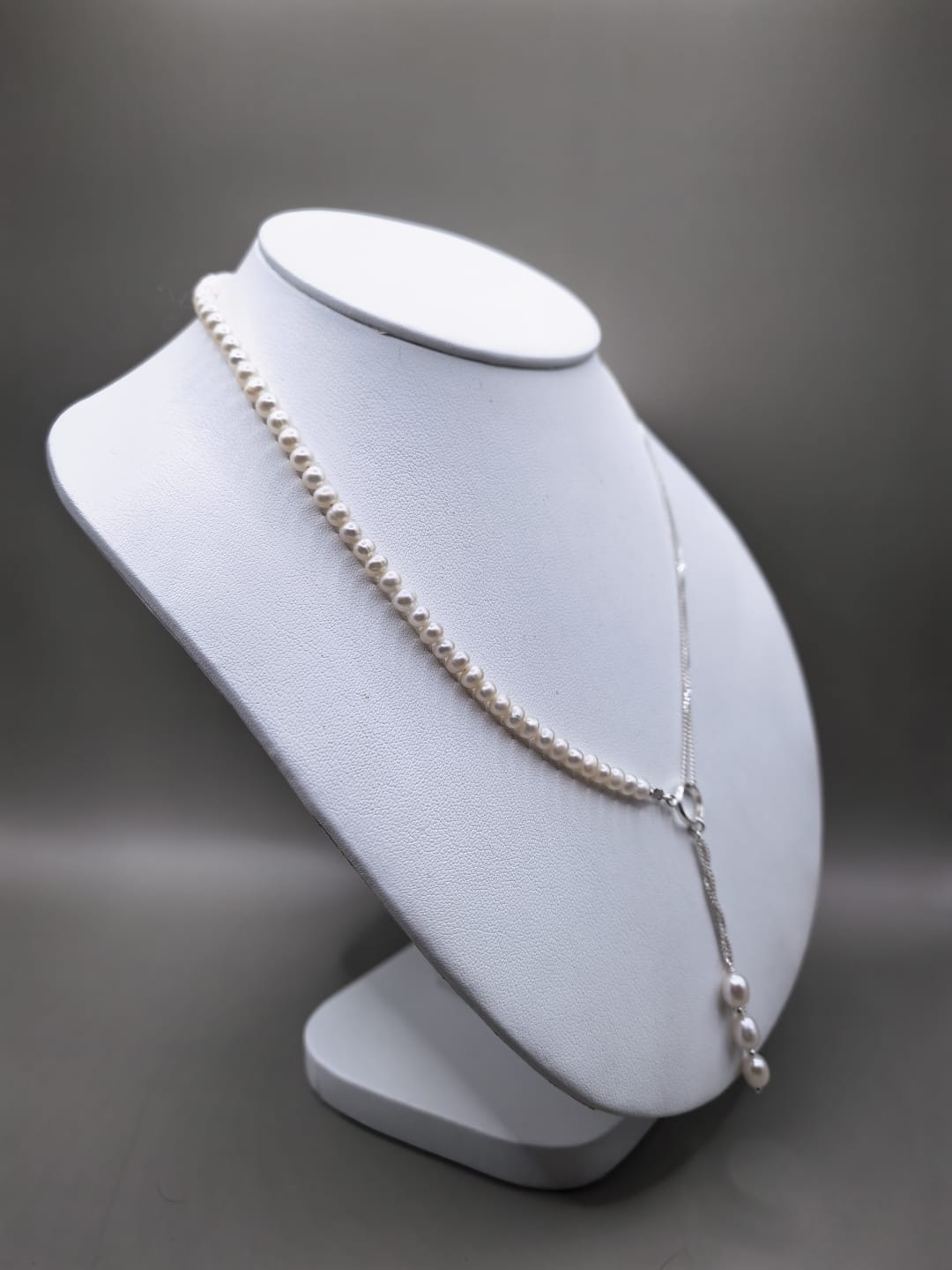 Collar de perlas elegante