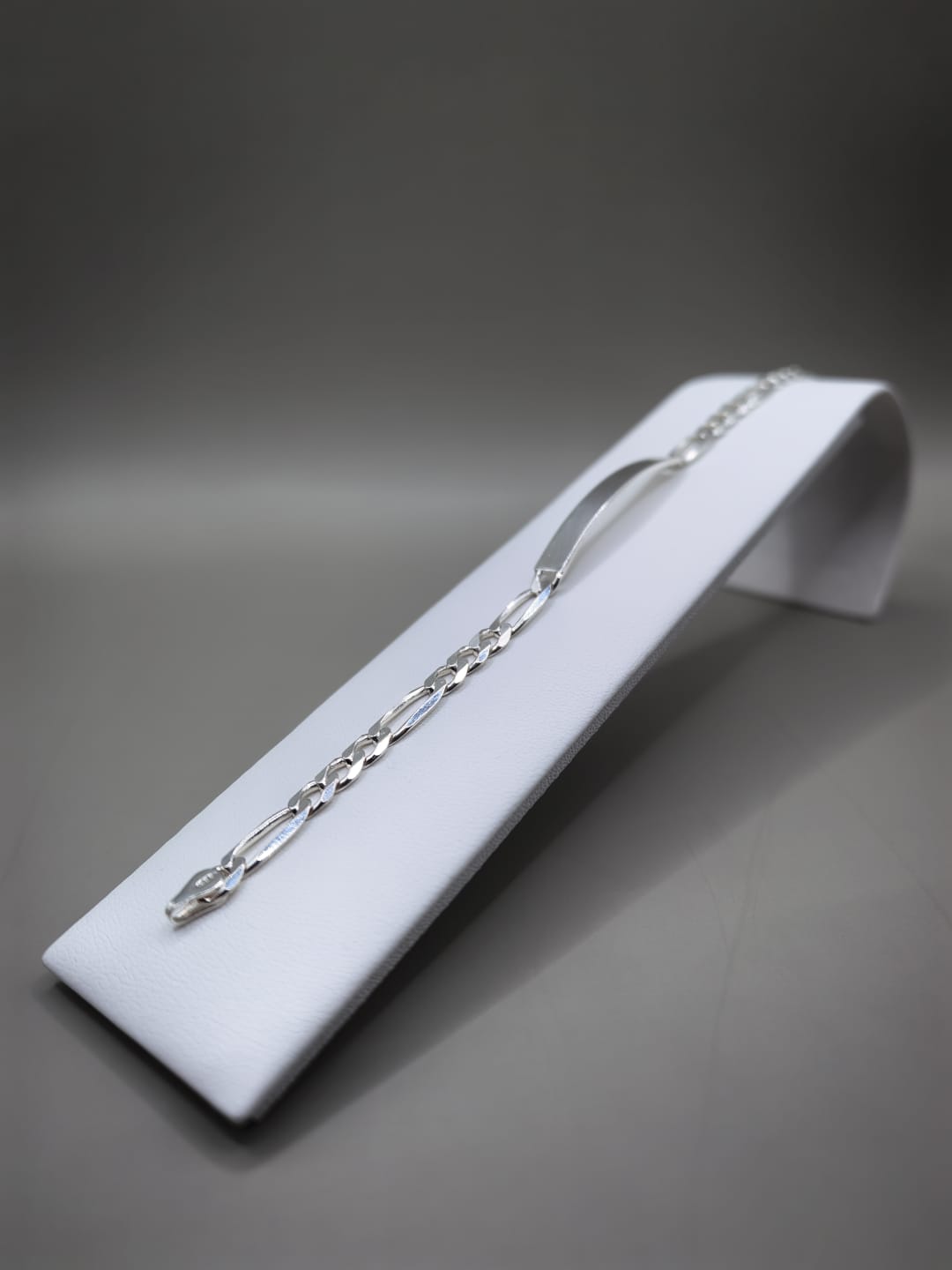 Esclava de Plata Figaro Mediano