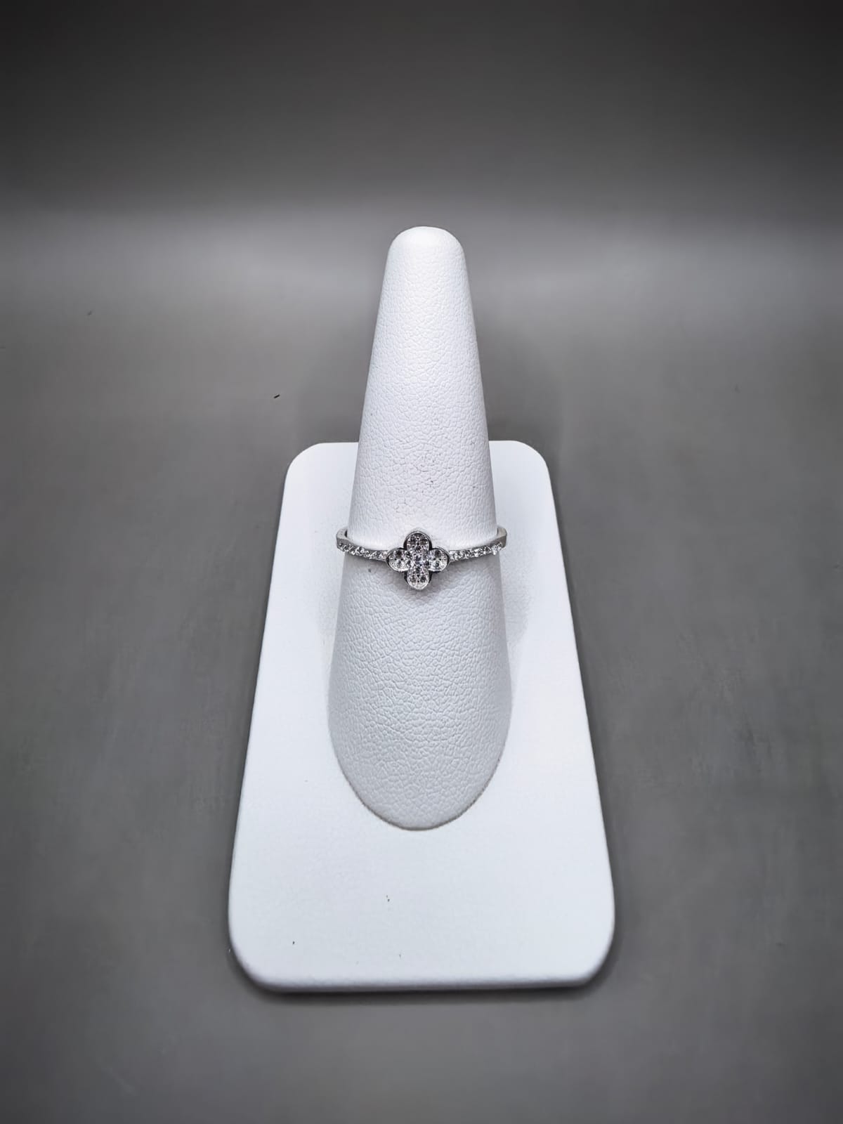 Anillo VanCleef con piedra Pequeño