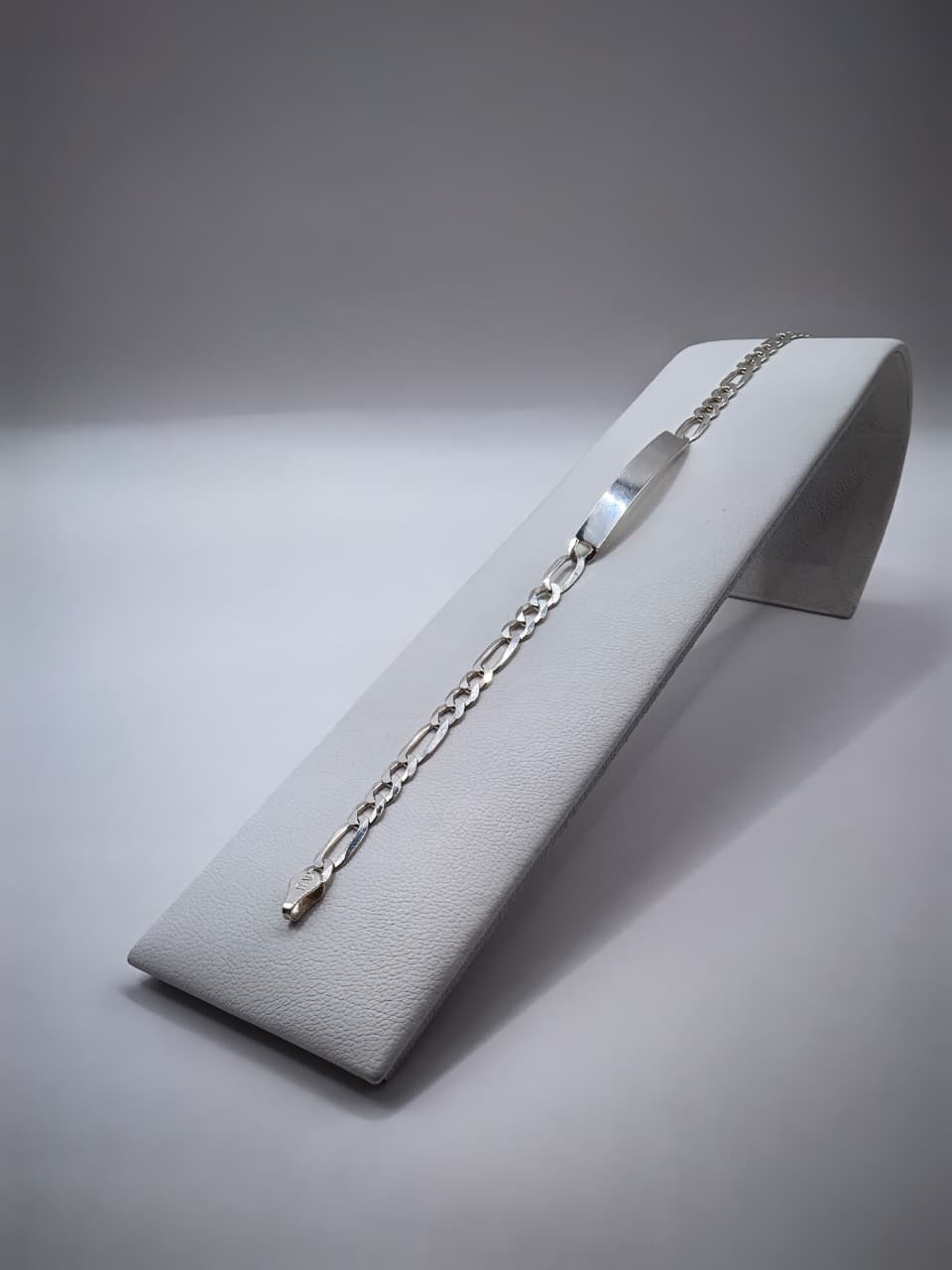 Esclava de Plata Figaro