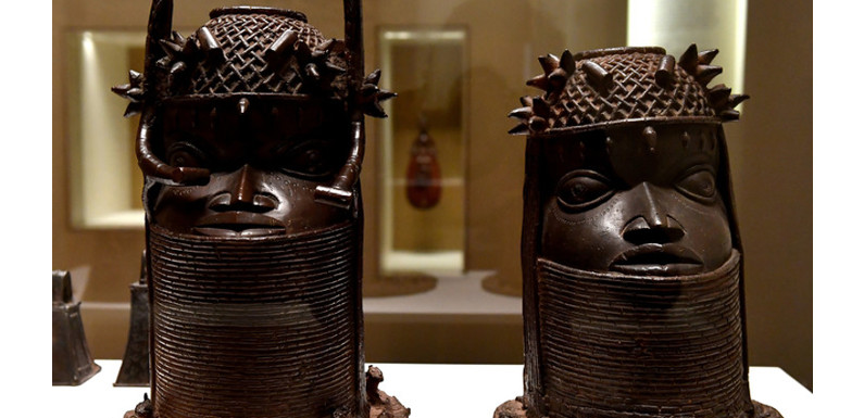 👉 Visita los palacios reales (UNESCO).