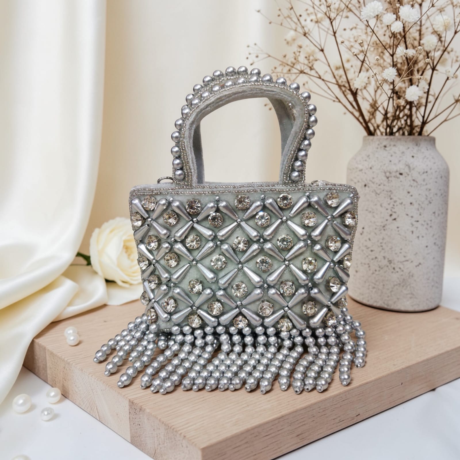 Elegant Crystal Beaded Handbag