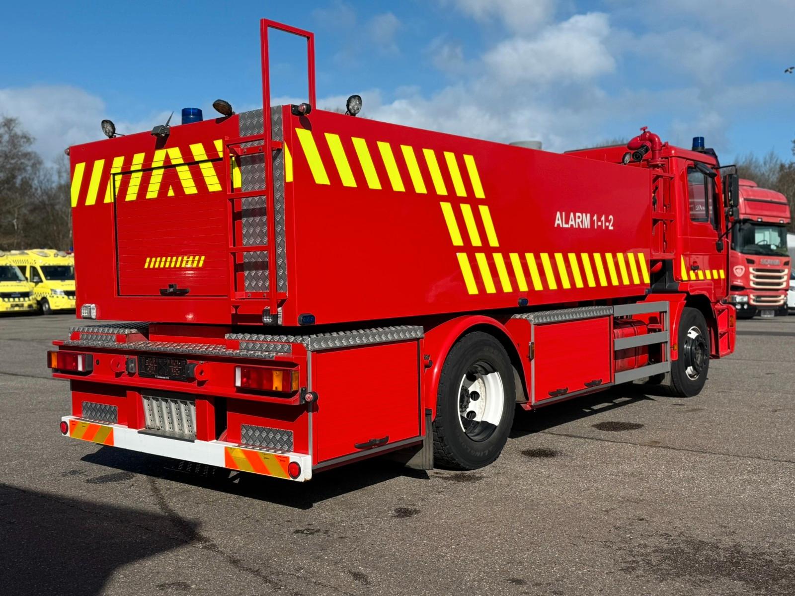 MAN 18.255 - CISTERNA