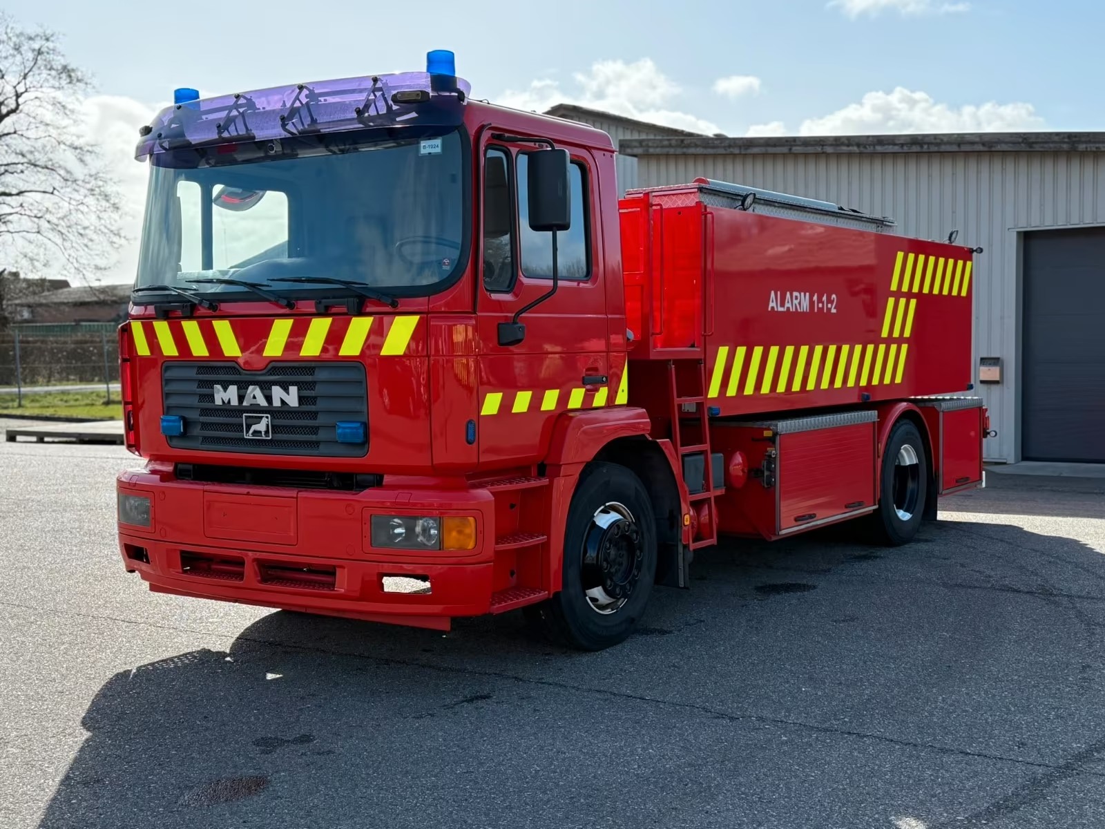 MAN 18.255 - CISTERNA