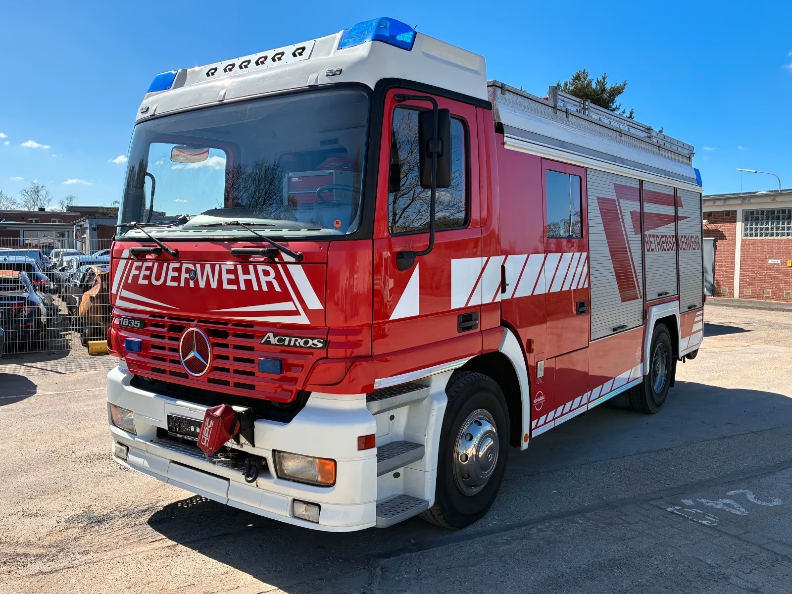 MERCEDES BENZ ACTROS 1835