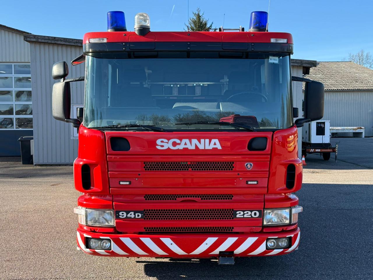 SCANIA 94D 220
