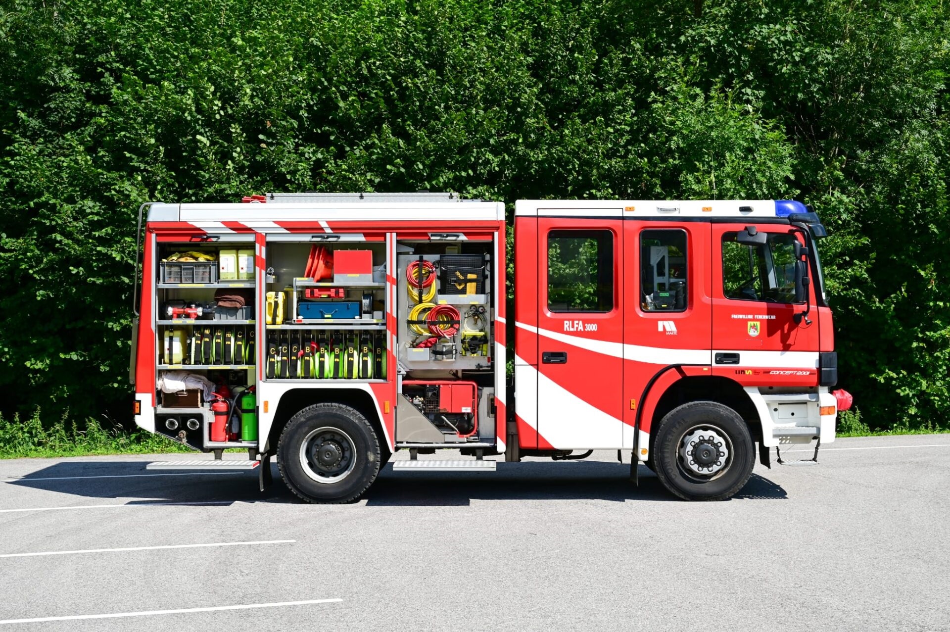 MERCEDES BENZ ACTROS 1835 - 4x4