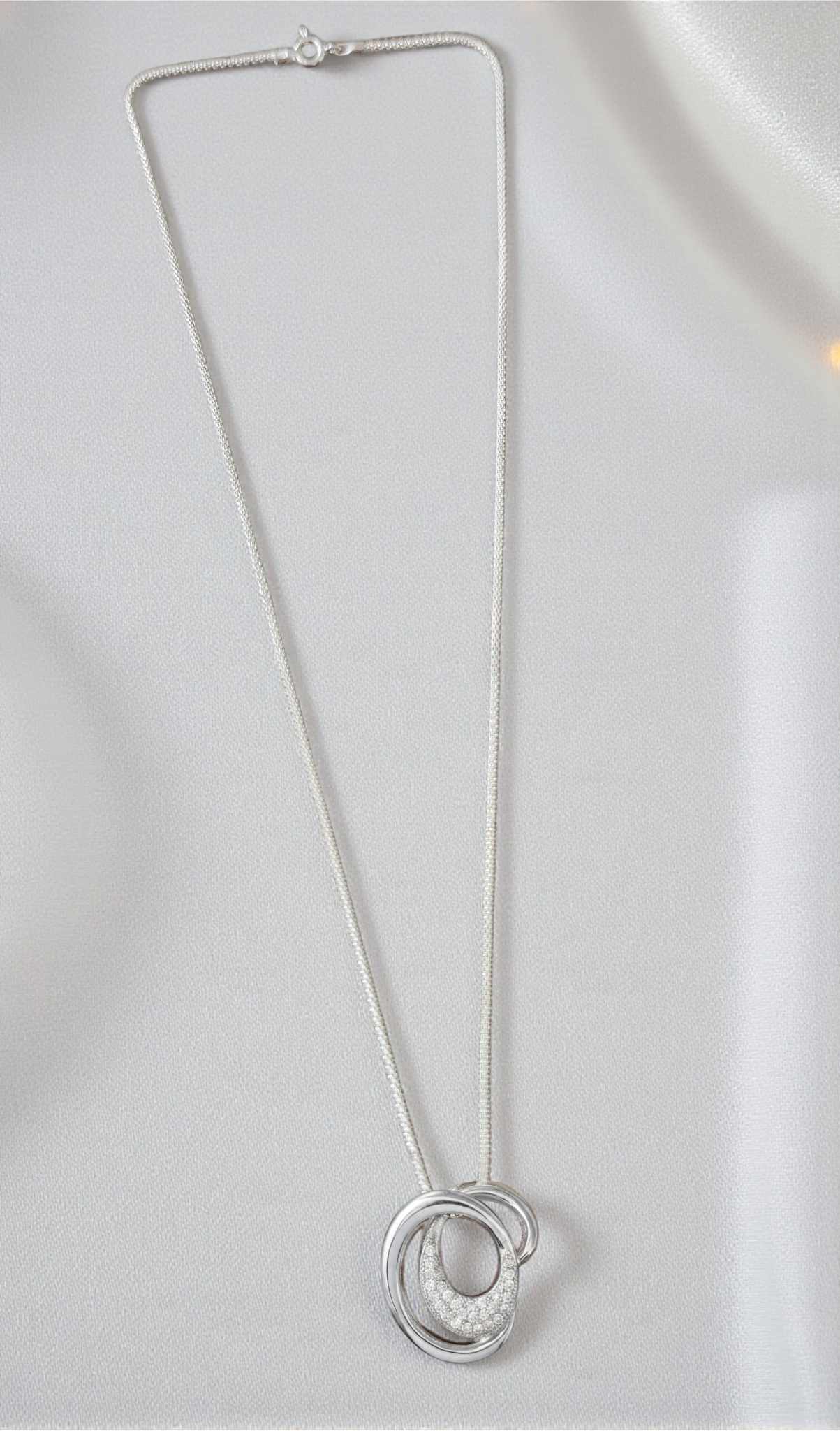 Pure 925 Sterling Silver Interlocking Circles Pendant Necklace with Pavé Crystals For Women,Girl