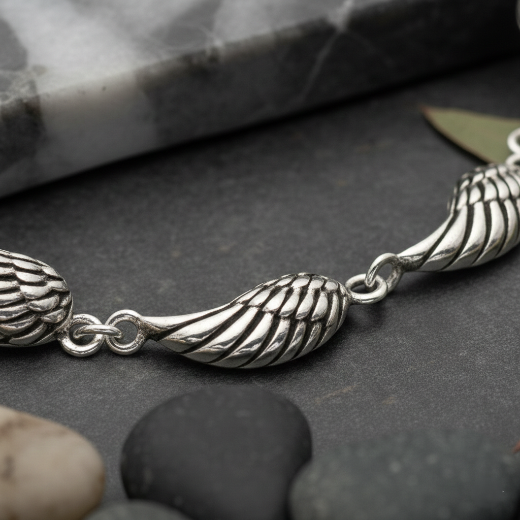 Pure 925 Sterling Silver Angel Wing Bracelet with Lobster Clasp, For Unisex (Pack of 1)