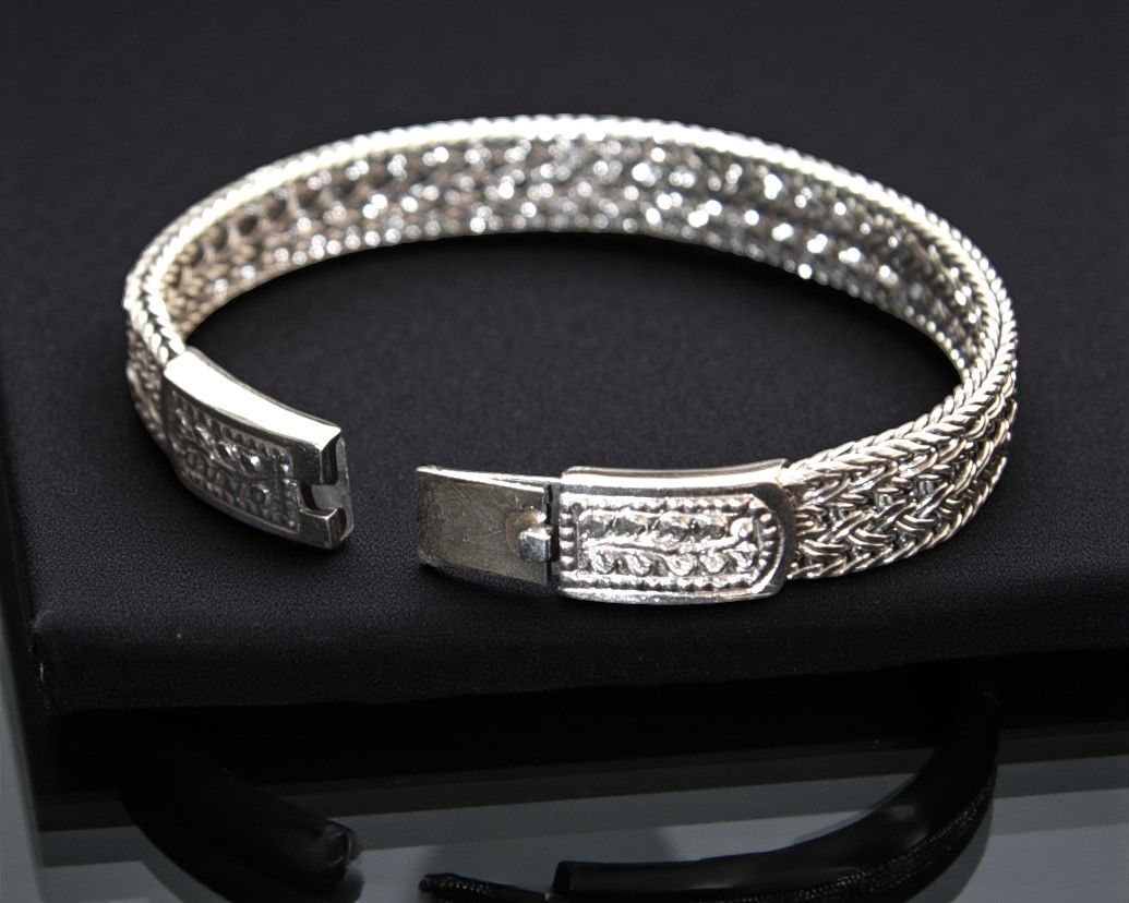 Pure 925 Sterling Silver Braided Chain Bracelet with Push Button Box Clasp For Unisex (Pack of 1)