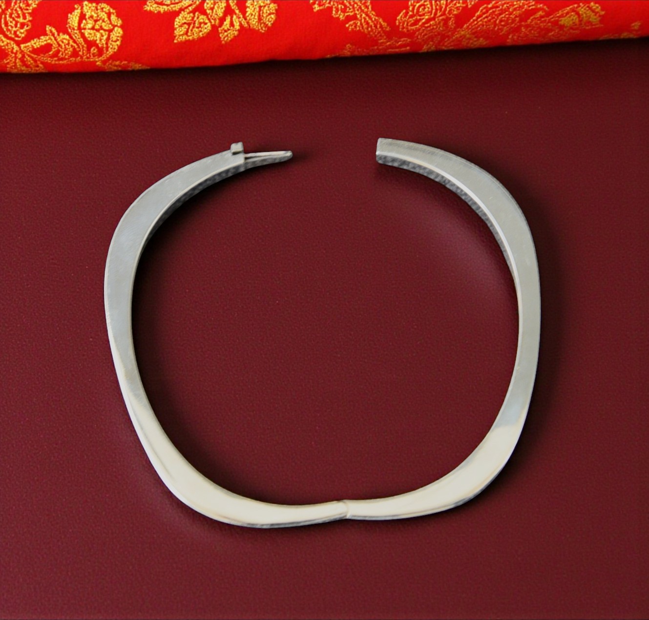 Pure 925 Sterling Silver Minimalist Geometric Bangle Bracelet with easy-to-push locking, For Women,Girls (Pack of 1)