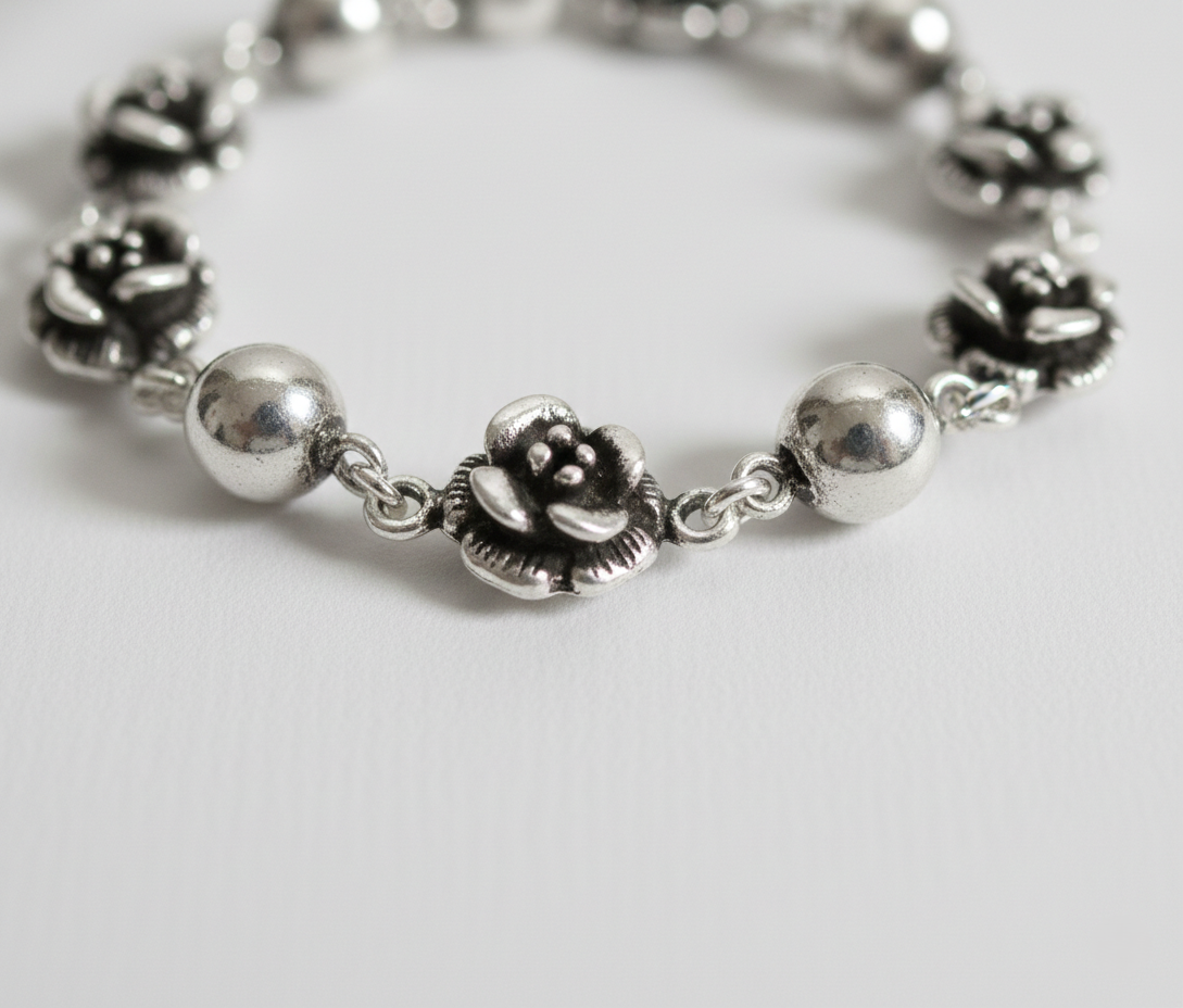 Pure 925 Sterling Silver Floral Charm Bracelet for Women For Women,Girls (Pack of 1)