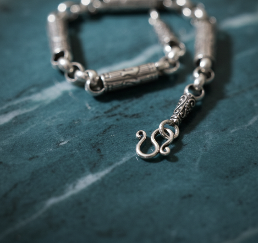 Pure 925 Sterling Silver Link Bracelet with Carved Barrel Beads, Vintage Punk Style Hook Clasp, For Mens (Pack of 1)