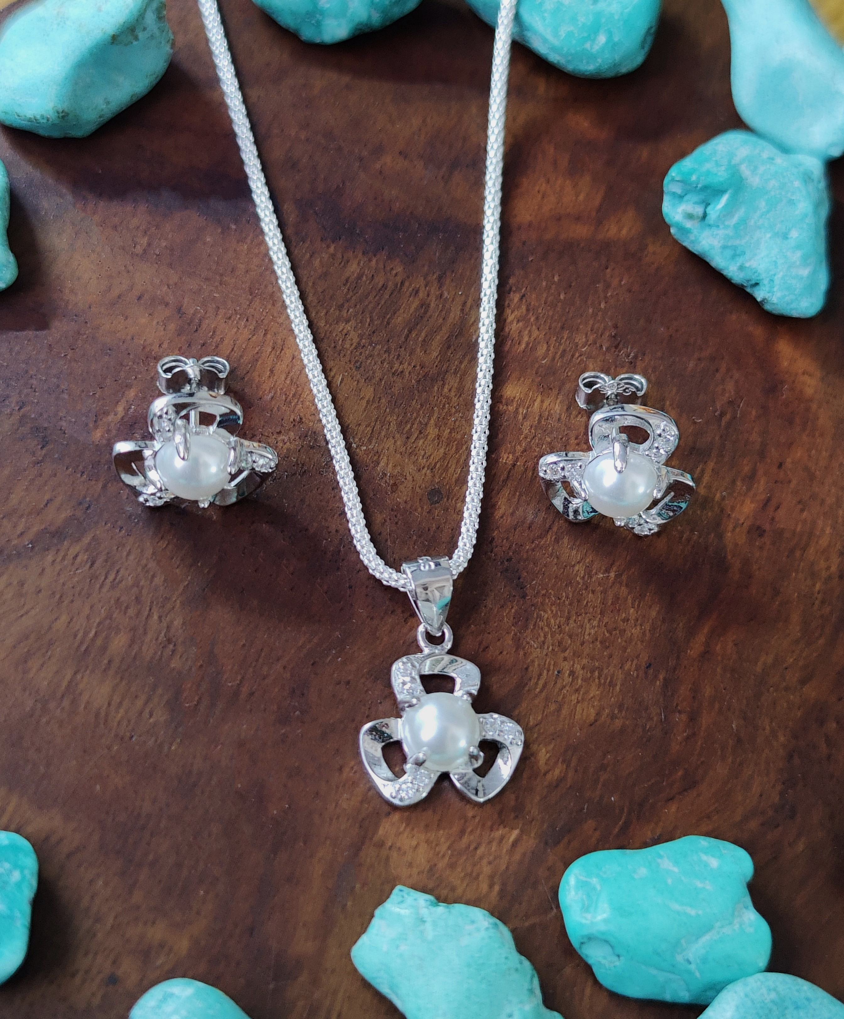   Pure 925 Silver Elegant Pearl Flower Jewelry Set Necklace and Earrings Jewelry Set For Women,Girls (Set of 1)