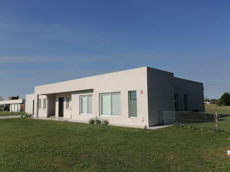 Barrio La Primavera Golf y Polo 