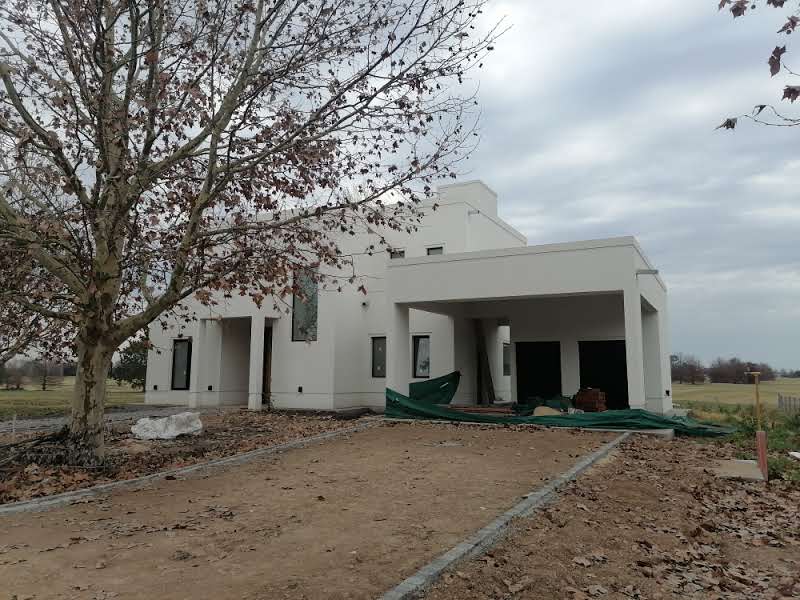 Barrio La Primavera Golf y Polo 