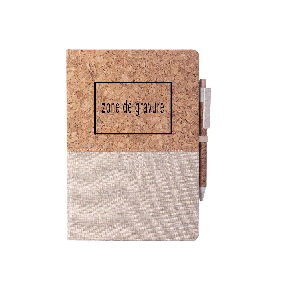 Cahier A5 beige 80 pages avec couverture liège et coton personnalisé par gravure