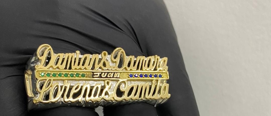 MANOPLA NOMBRE ORO Y PLATA 14K