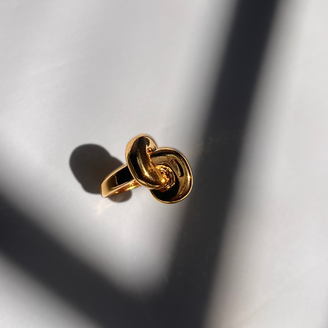 Knot Ring