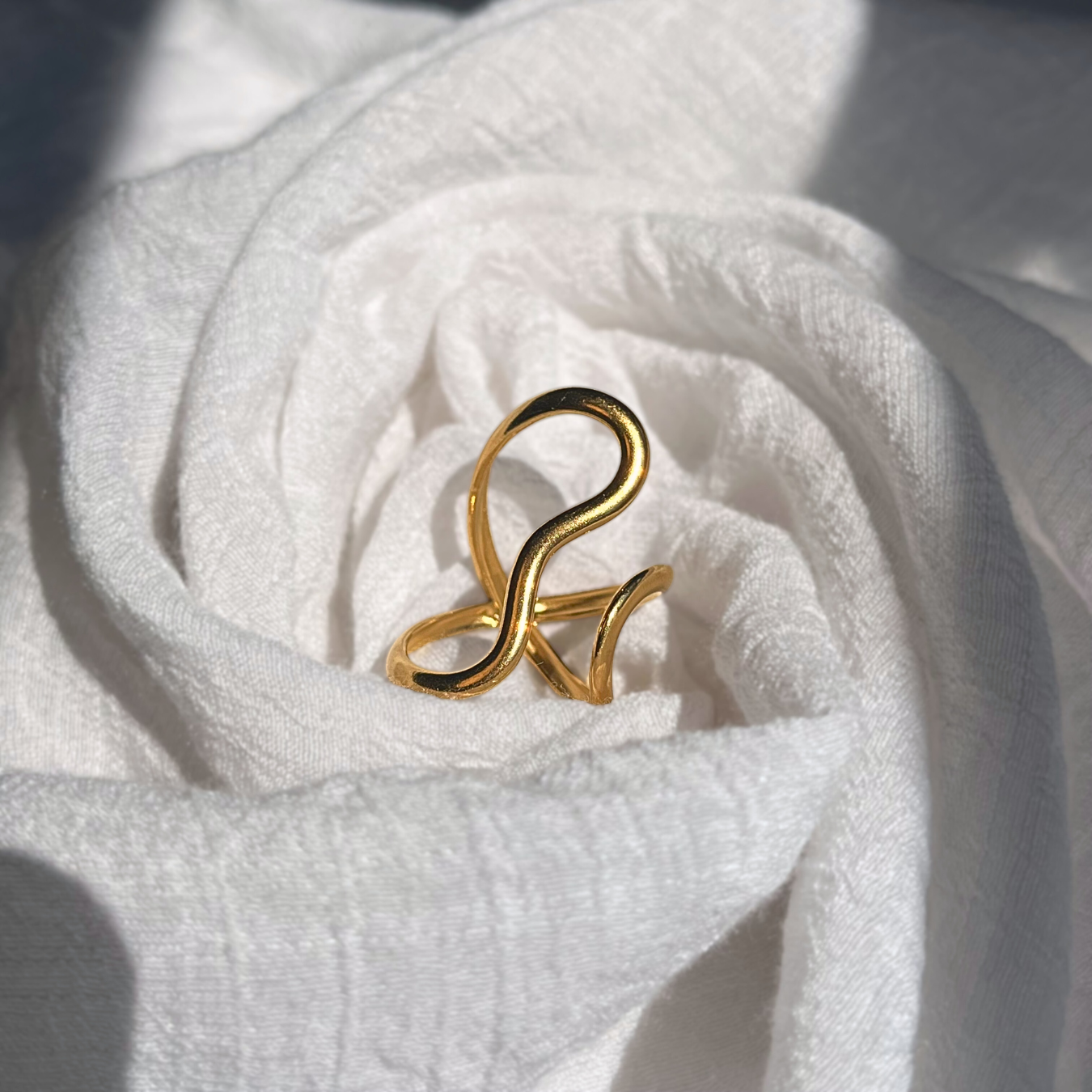 Wavy Ring