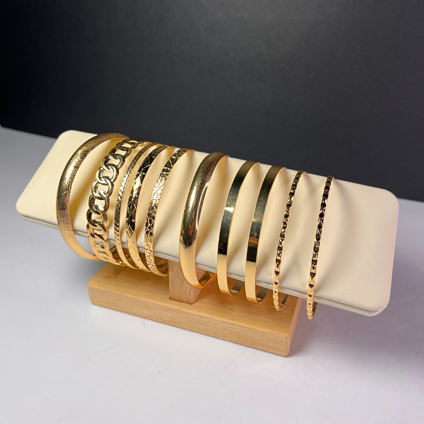 Luxe Aura Gold Bangles (Set of 10)
