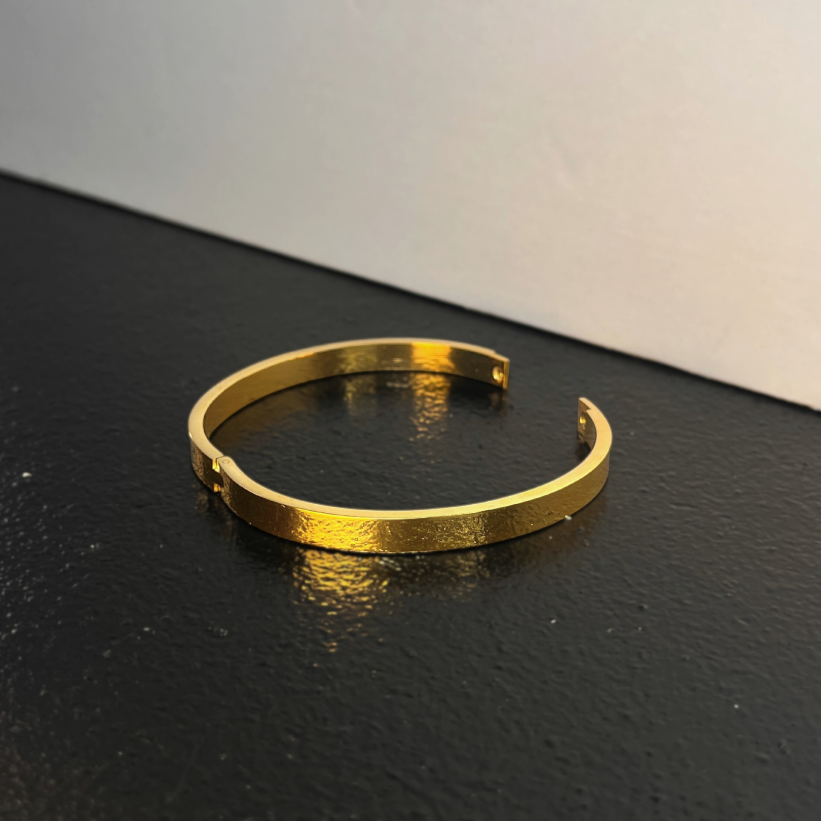 Minimal Cuff Bracelet