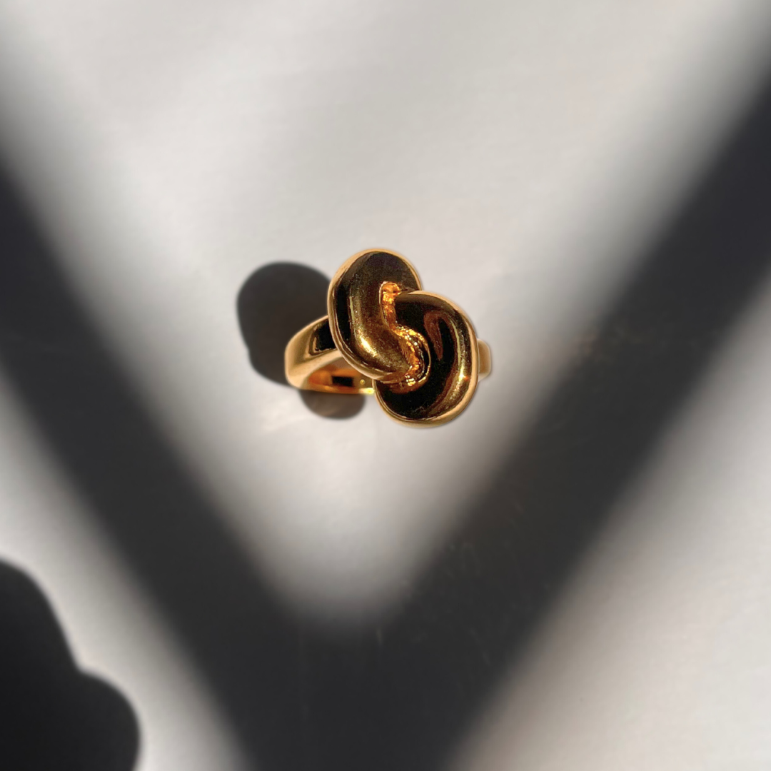 Knot Ring
