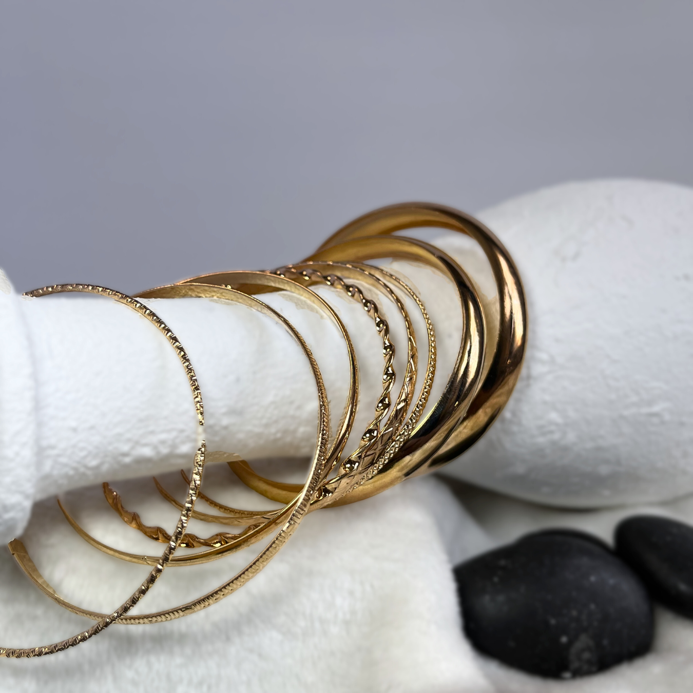 Timeless Shine Bangle (Set of 8)