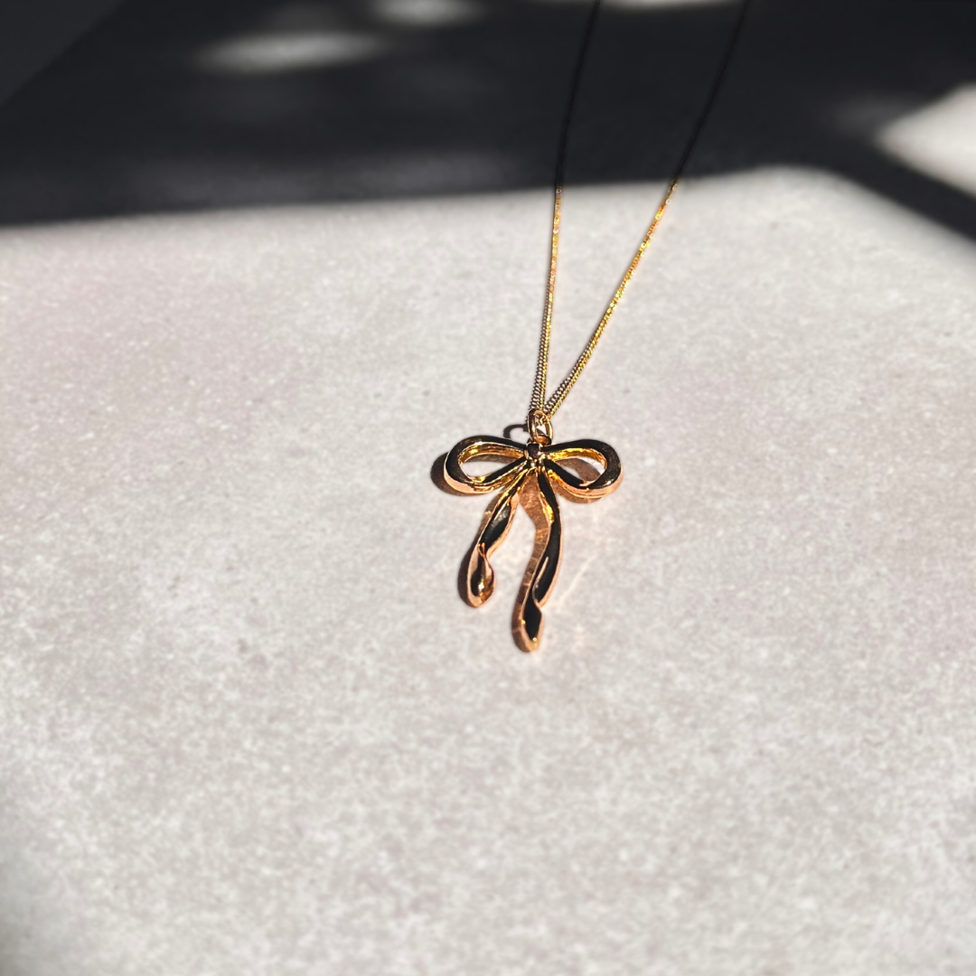 Bow Necklace