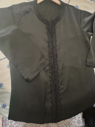 Djellaba noire traditionnelle