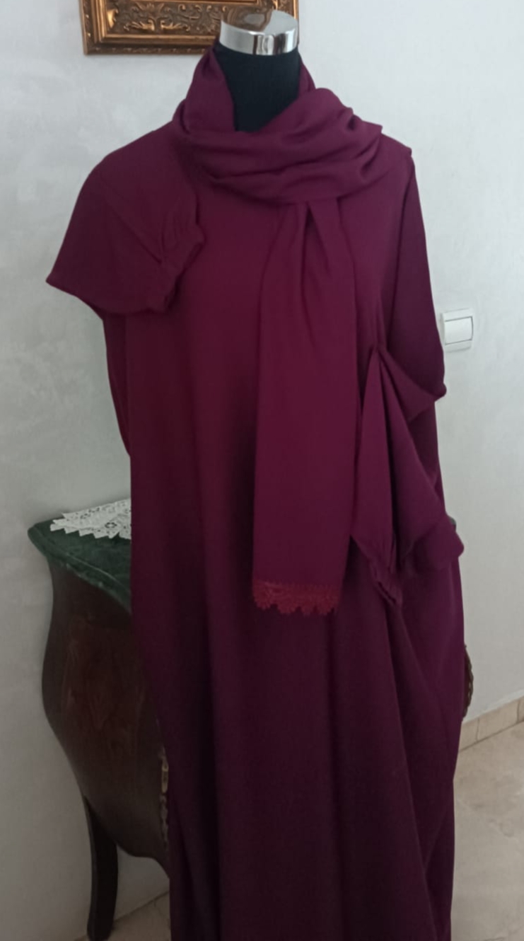 Abaya Prune Élégante