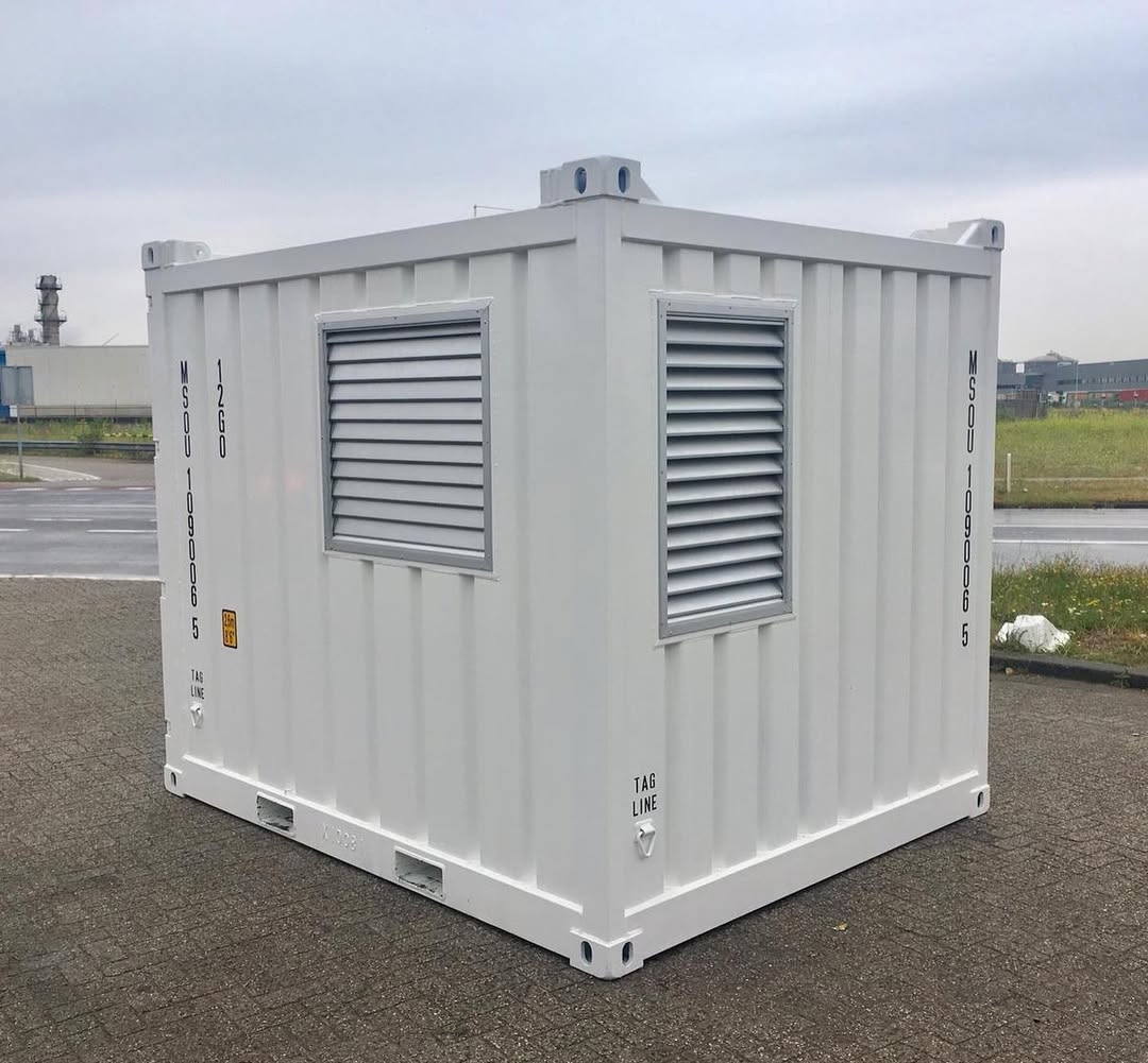 8ft Ventilated Shipping Container