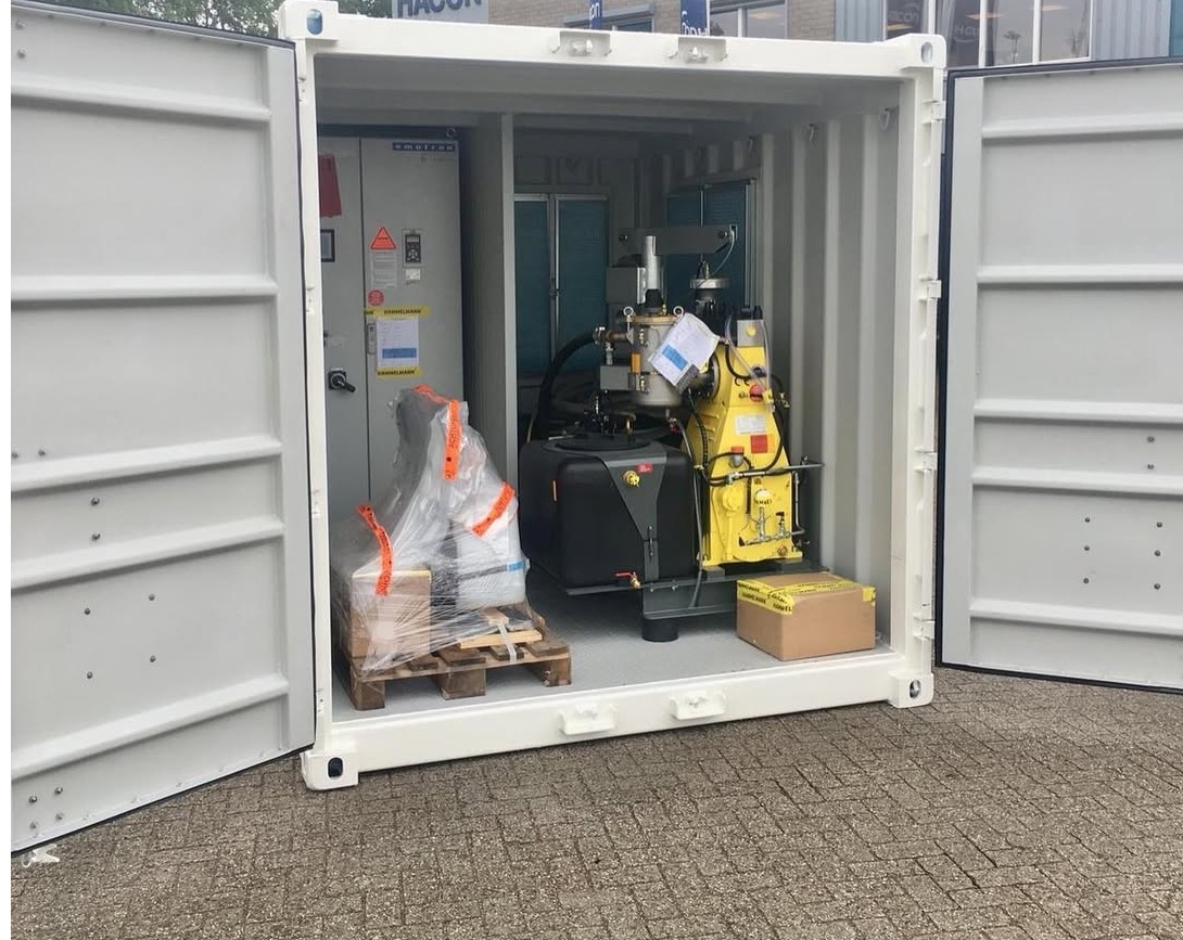 8ft Ventilated Shipping Container