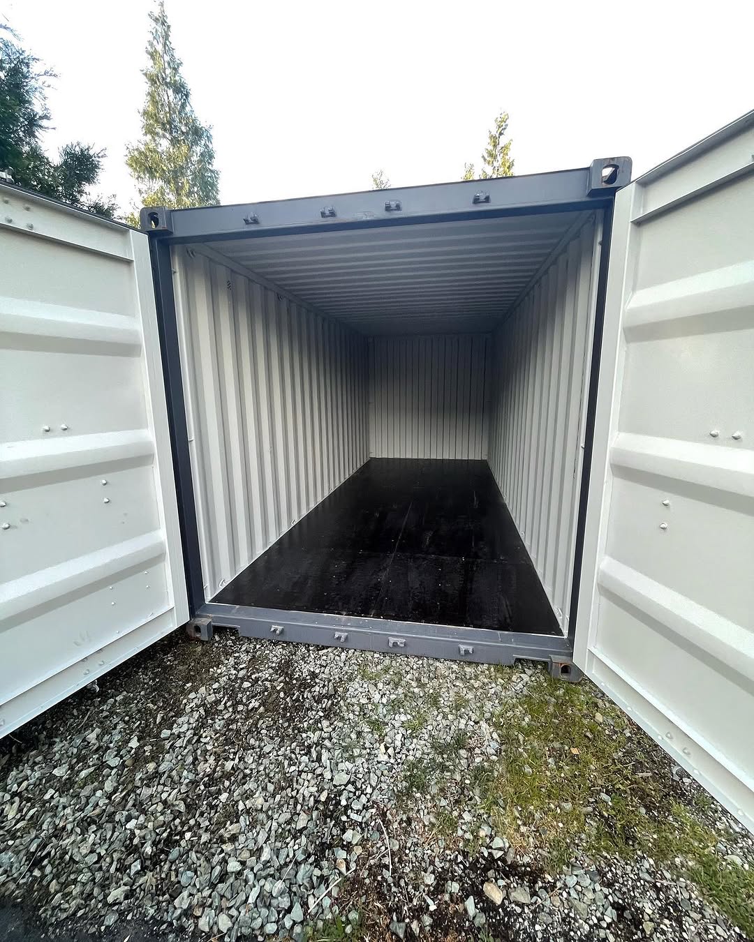 A Grade 20ft Shipping Container