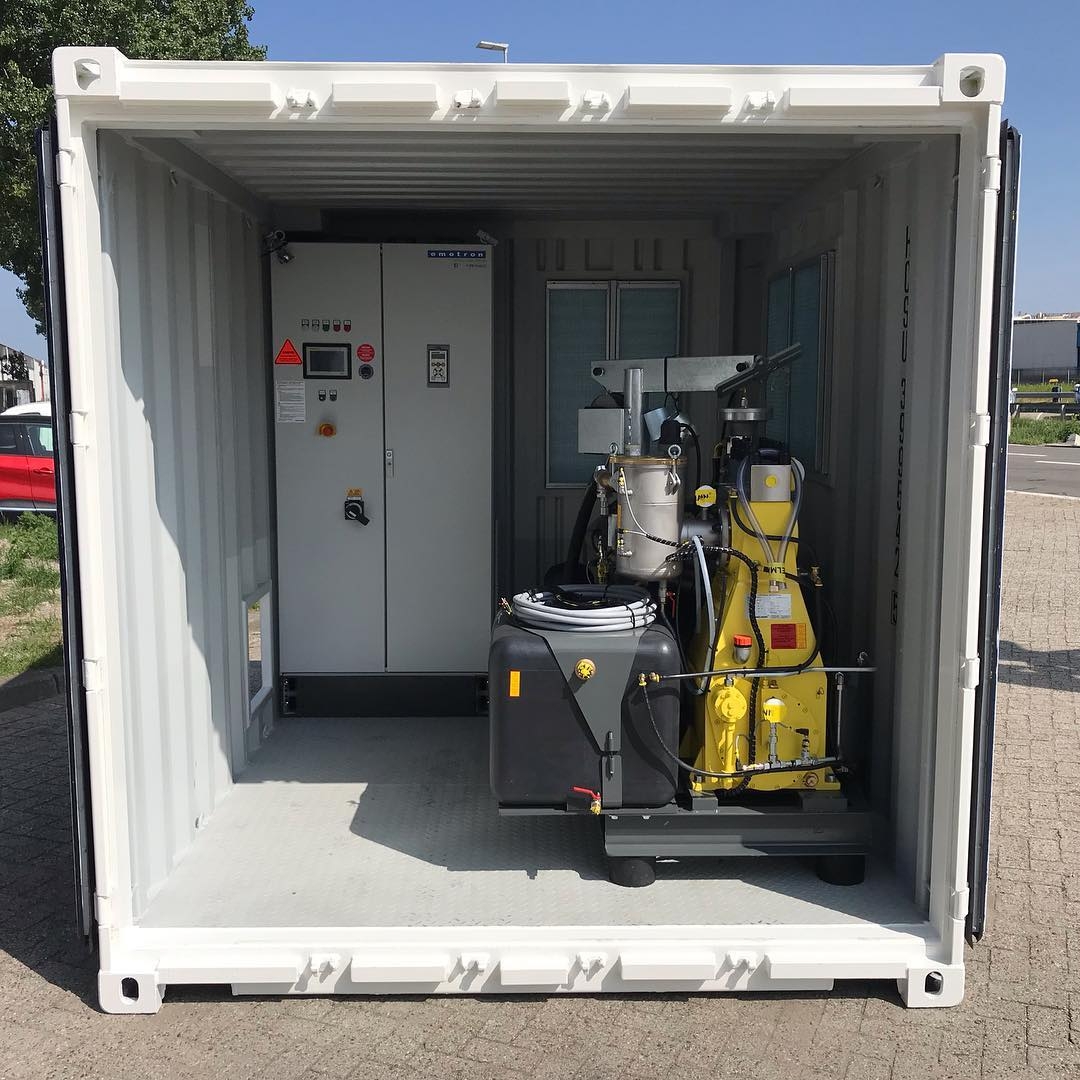 Insulated Shipping Container