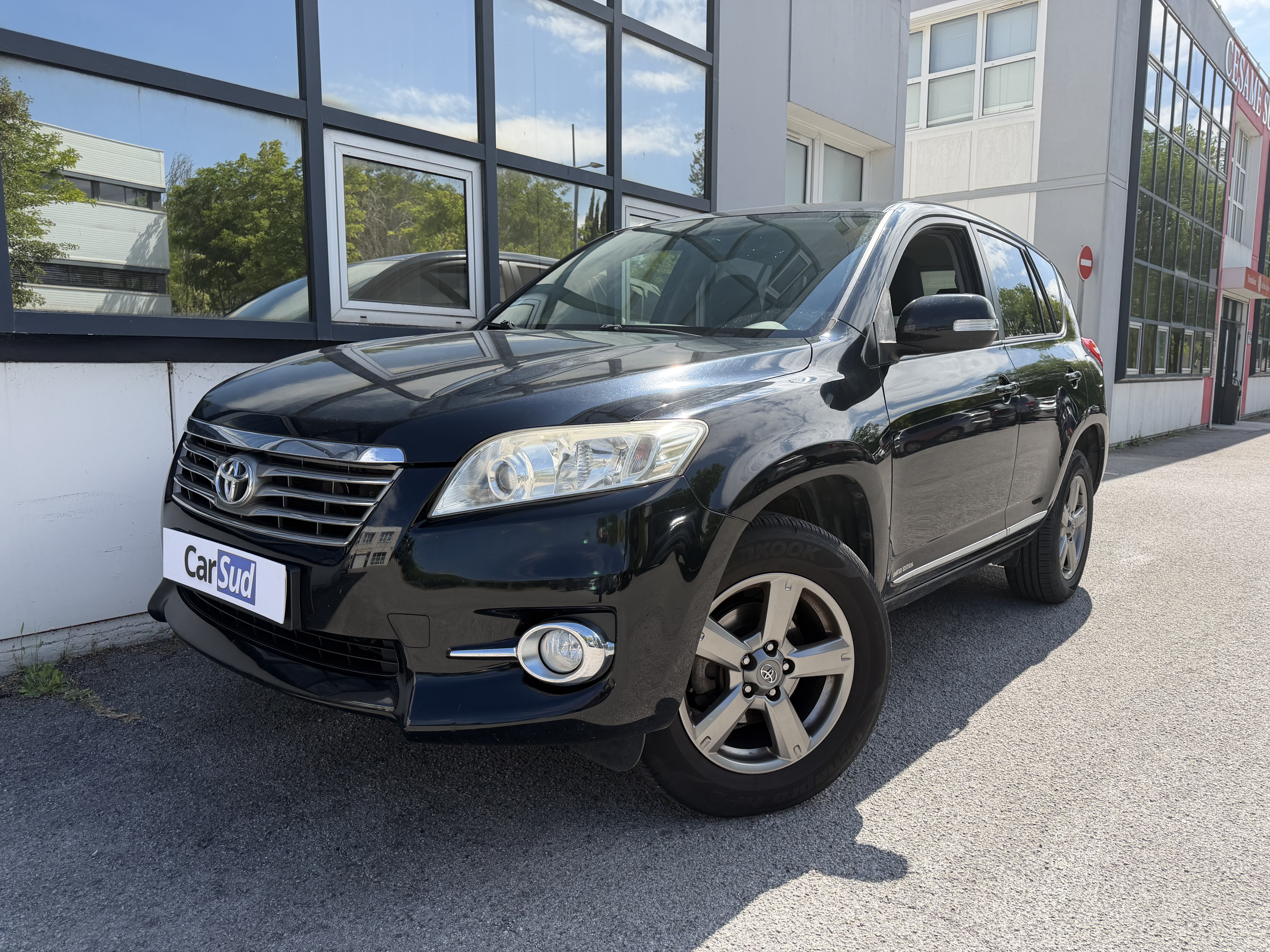 Toyota RAV4 2.2 D-4D 150ch 2WD Life - avec Attelage