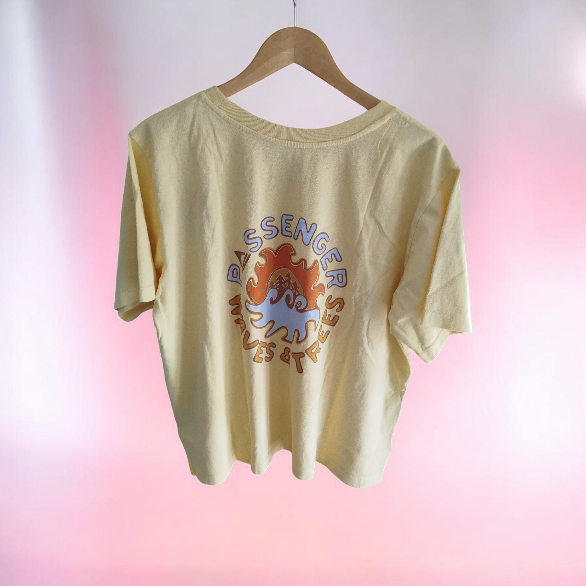 T-shirt jaune "Passenger"