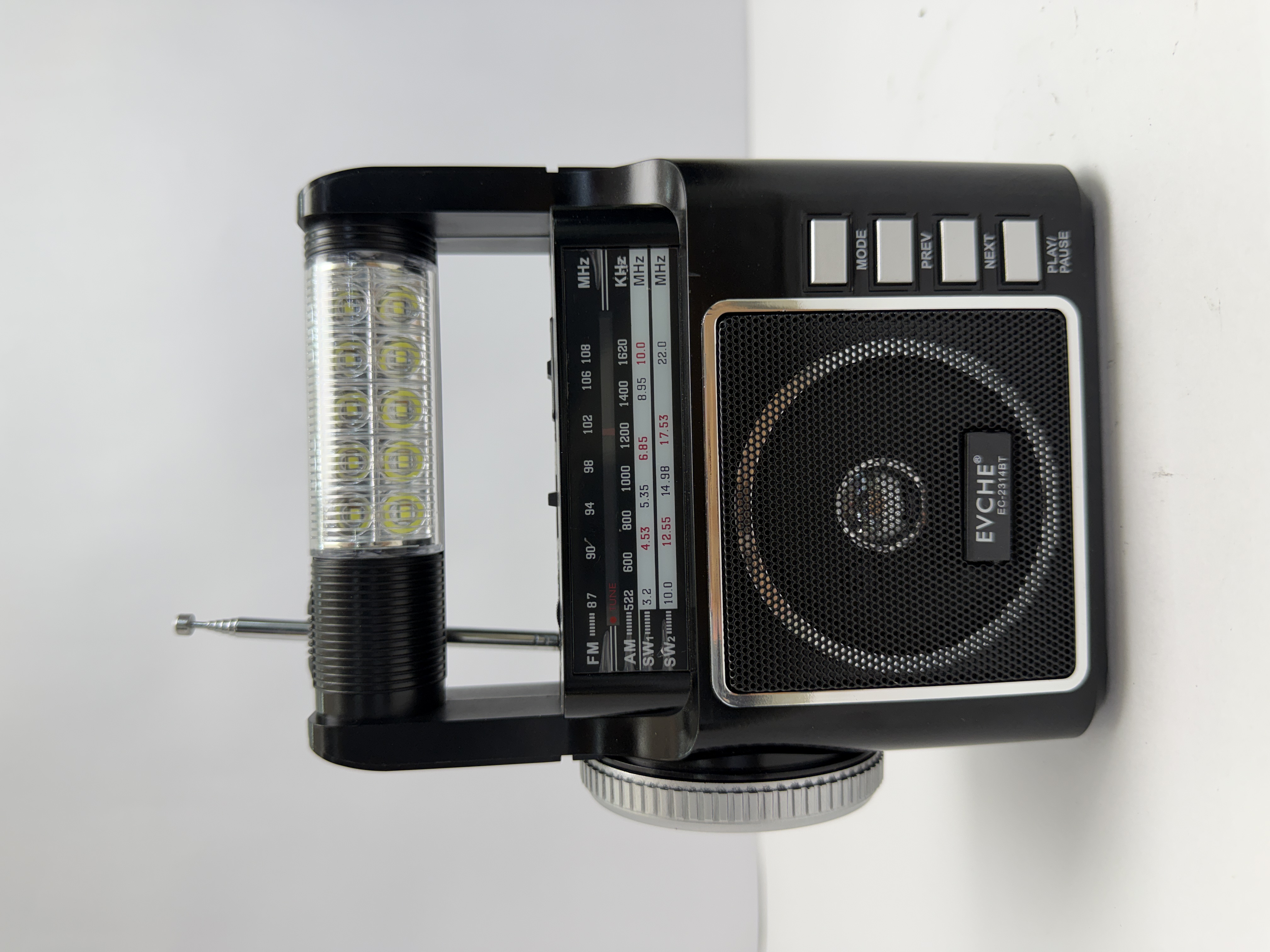 Radio portátil multifunción