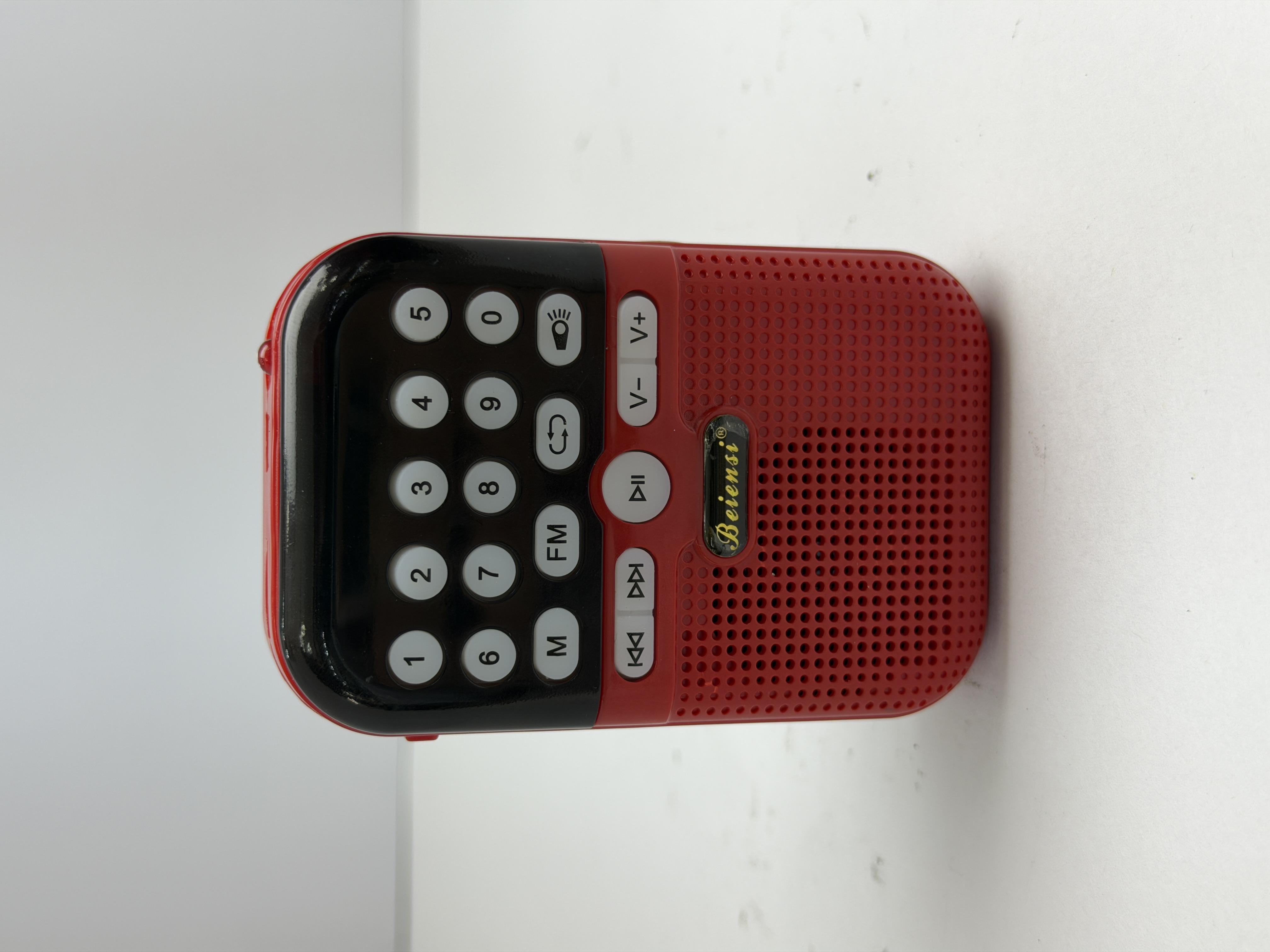 Mini Radio Portátil